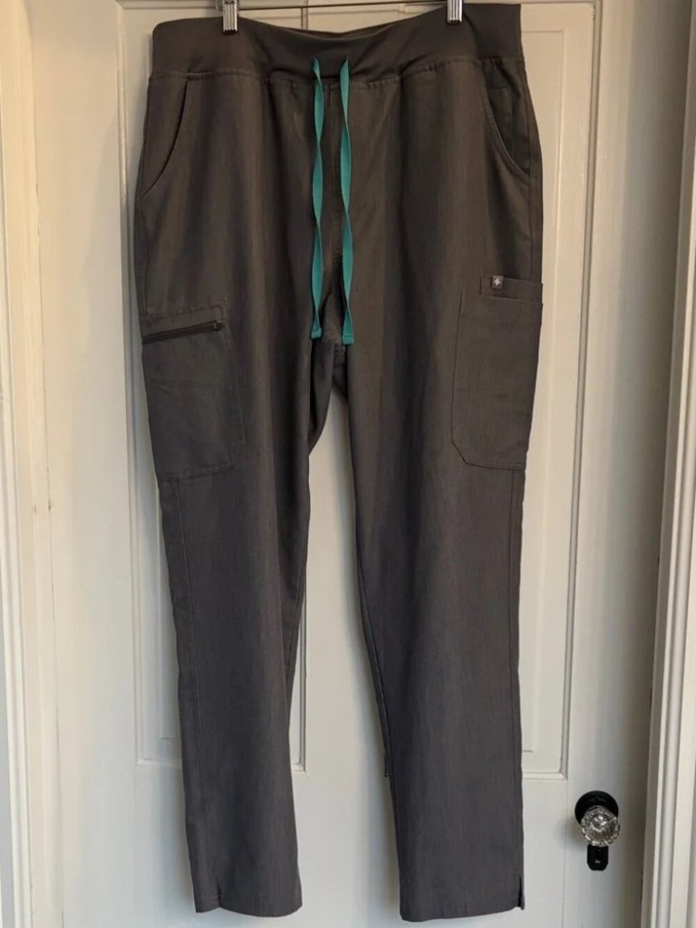 Figs Women’s Charcoal Gray Scrub Pants with Teal Drawstring Size XXLT